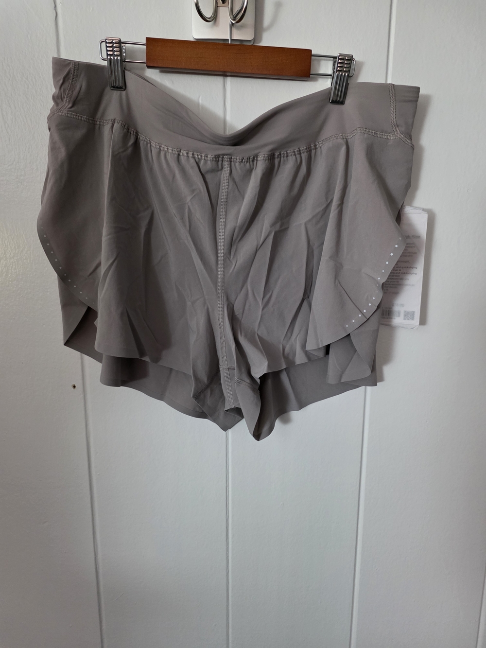 Lululemon Fast & Free HR Split Short 3" XL NWT